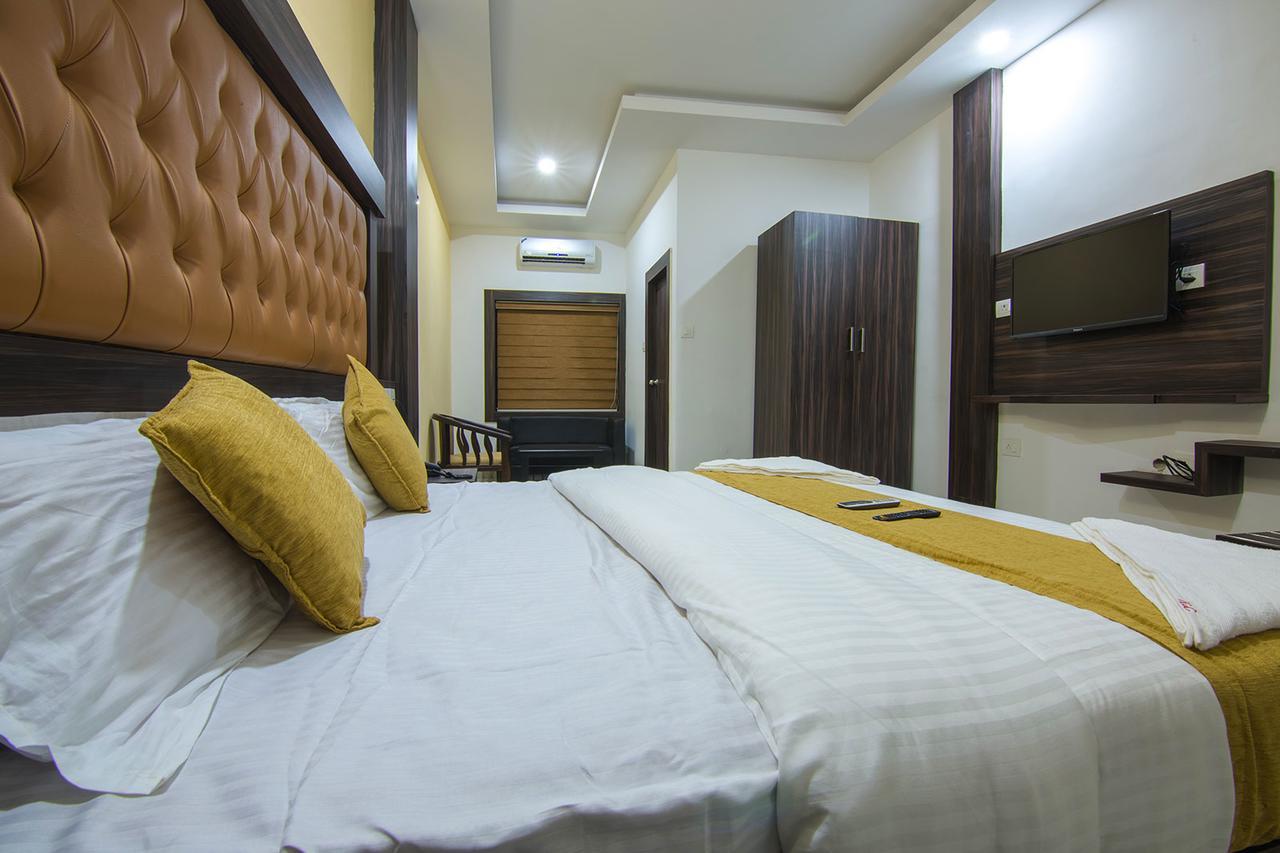 Hotel Kochi Crown Eksteriør billede